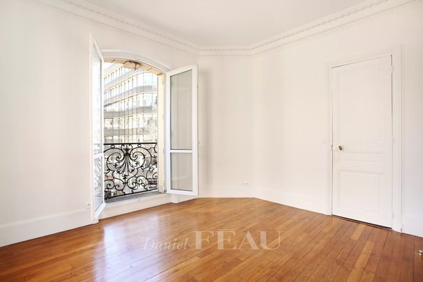 Location appartement, Paris 17ème (75017), 4 pièces, 87.75 m², ref 85655153 - Photo 1