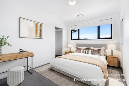 Modern Comfort in Austral - Photo 3