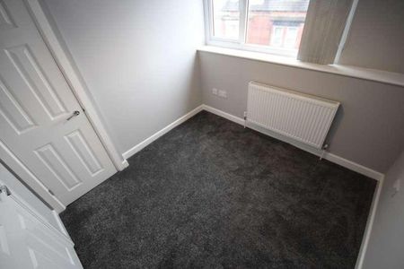 Broughton Avenue, Leeds, LS9 - Photo 5