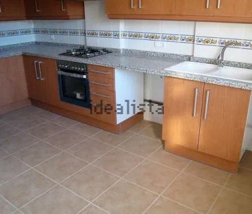 Alquiler de chalet adosado en Calle Casa del Medio - Photo 1