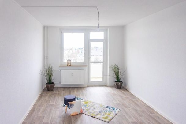 Familienfreundliche 3-Raum-Wohnung mit Balkon - Foto 1