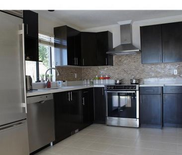 House in West Vancouver, BC - Photo 6