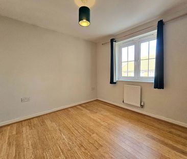 2 bedroom end of terrace house to rent - Photo 6