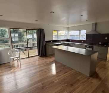 Large family home - Photo 4