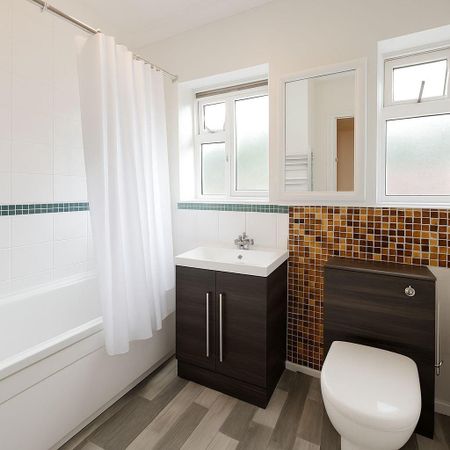 1 bedroom flat to rent - Photo 5