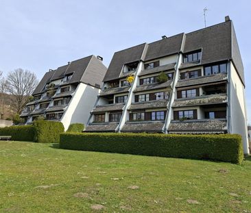 Großzügige 3-Zimmer-Wohnung mit Loggia, Grünblick und Stellplatz in... - Photo 1