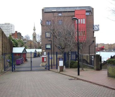 4 bedroom flat share to rent - Photo 1