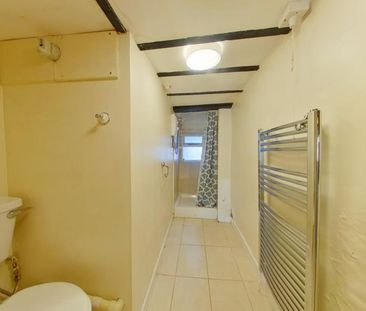 1 bedroom ground floor maisonette to rent - Photo 2