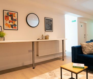 1 bedroom in a house share to rent - Photo 1