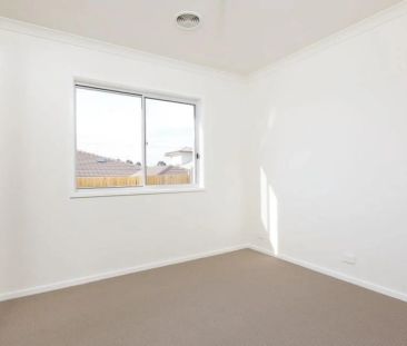 Spacious Family Home - Photo 1