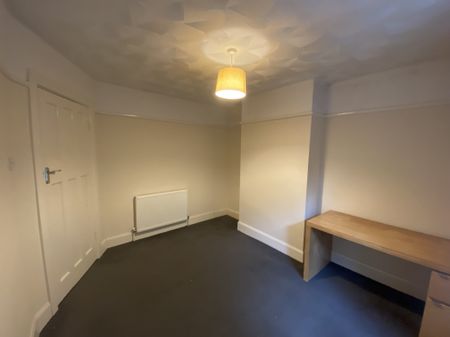 Rayners Gardens, Southampton - Photo 3