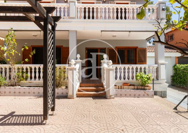 Villa for rent in La Cañada