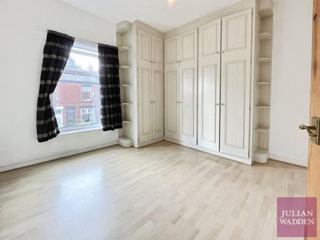 2 bedroom end of terrace house to rent - Photo 5