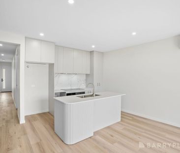 BRAND NEW STYLISH & CONTEMPORARY HOME - Photo 6