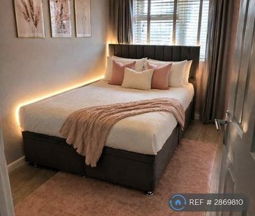 1 bedroom in a house share to rent - Photo 4