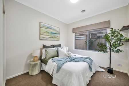 Zoned for Kororoit Creek Primary School – Premium Family Living in Burnside Heights - Photo 3