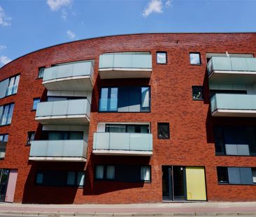 Mooi recent appartement met 2 slaapkamers, staanplaats en kelder op... - Foto 6