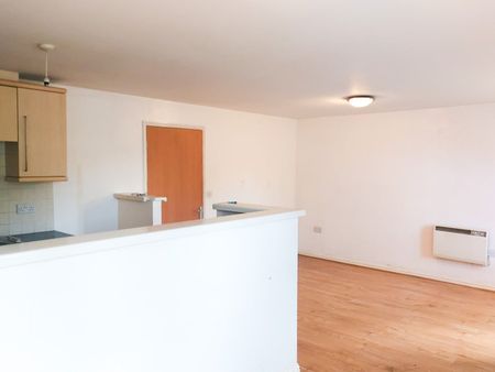2 Bed Flat, Silchester Drive, M40 - Photo 2