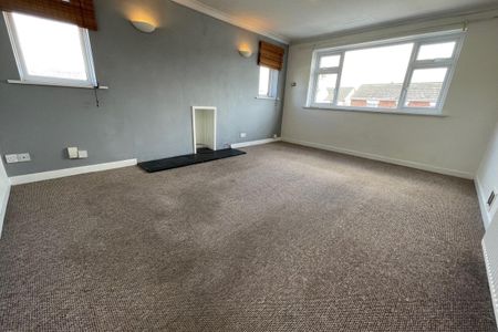 Priestley Road, BOURNEMOUTH - Photo 3