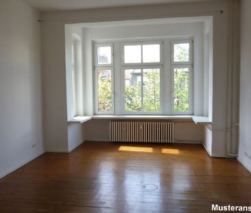Großzügige Familienwohnung mit Balkon! - Foto 1