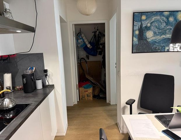 Süd gestellte 2 Zimmer Wohnung mit Balkon - Foto 1
