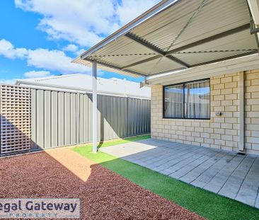 17 Pindalup Street, PIARA WATERS WA 6112 - Photo 6