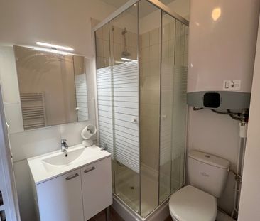 Location Appartement 1 pièce 17m² FLEURY LES AUBRAIS 45400 - Photo 2