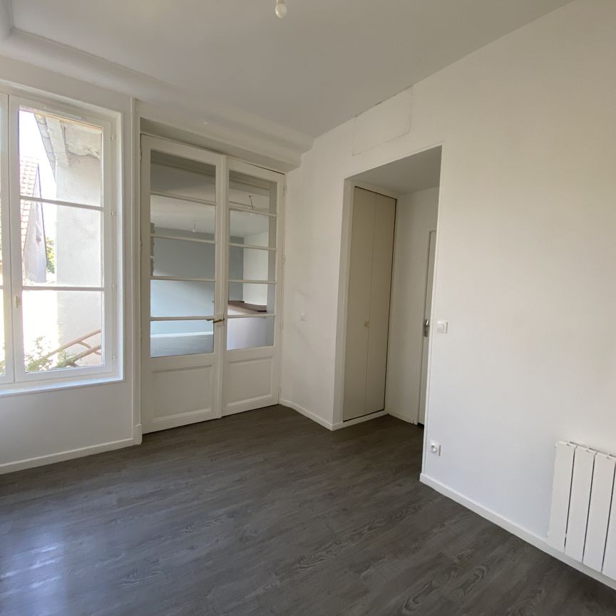 Appartement RUE DE COURCELLES - - Photo 1