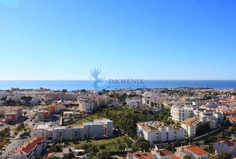 Apartamento T4 em Faro