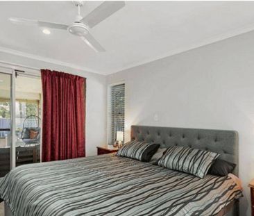 Peaceful, Convenient Living in the Heart of Nerang! - Photo 5