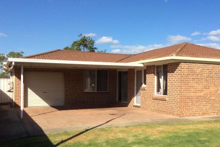 Single Level Family Home - Photo 3