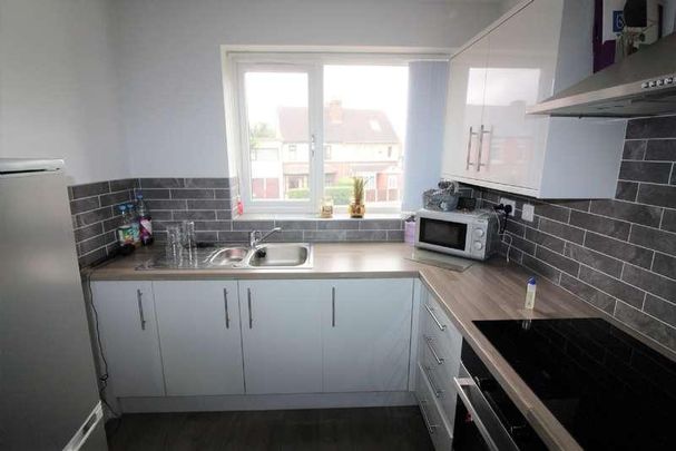 Charles Street, Willenhall, WV13 - Photo 1