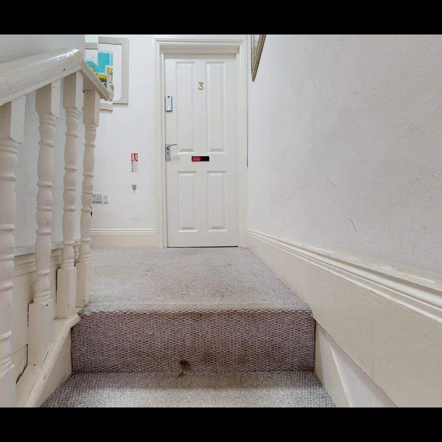 Studio Flat, Studd Street, N1 - Photo 1