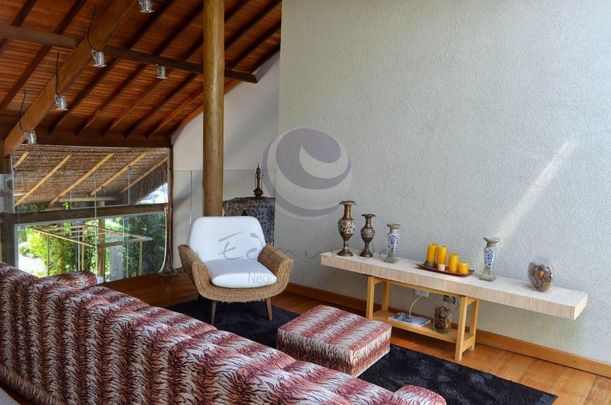 Villa Ubud: Um Paraíso Balinês Onde o Exótico E o Luxo Dançam Em Harmonia No Jardim Acapulco - Guaru - Foto 1