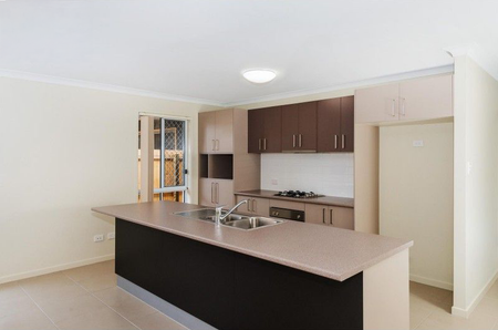 CONVENIENT 4 BEDROOM HOME IN GRIFFIN! - Photo 3