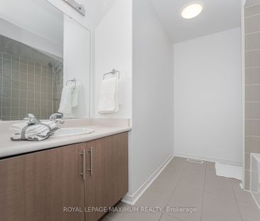 For Lease - 58 Gentile Circle, Vaughan, Ontario - Photo 4