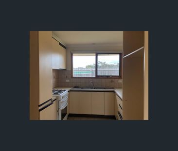 Flat 2/75 Huntingfield Drive, Hoppers Crossing, Vic 3029 - Photo 3