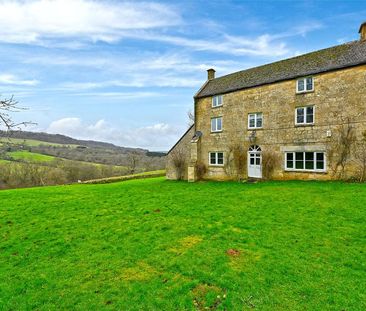 A stunning period house with far reaching views. - Photo 1