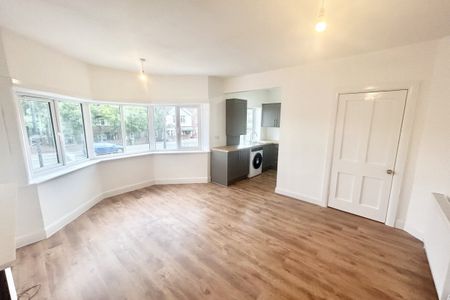 Bitterne Road West - Photo 3