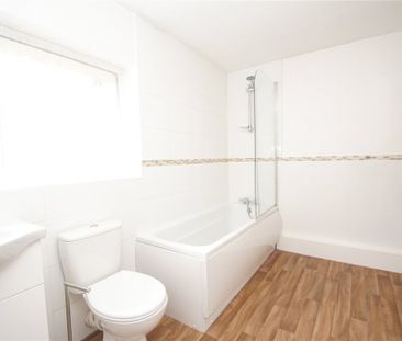 3 bed Terraced House for rent - Photo 5