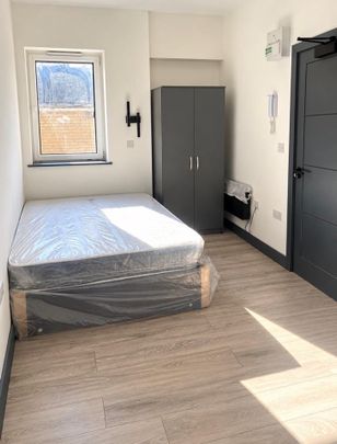 Room in a Shared Flat, Machell Road, SE15 - Photo 1