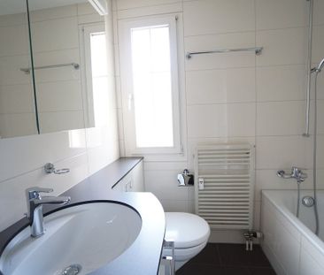 3.5-Zimmerwohnung in charmantem Mehrfamilienhaus - Photo 5