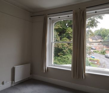 2 Bed Flat, Thicket Road, SE20 - Photo 1