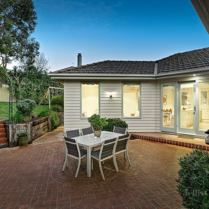 42 Robert Street, Bulleen - Photo 1