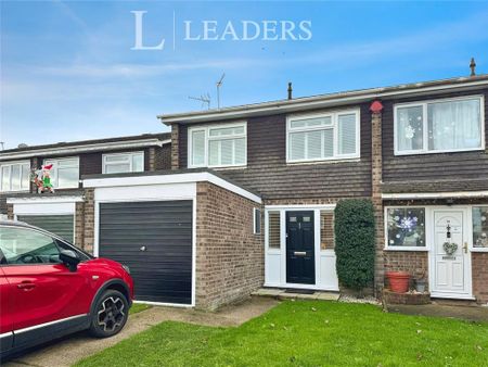 3 bedroom semi-detached house to rent - Photo 4