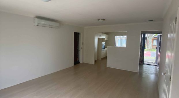 Warm & Inviting 2-Bedroom Home for Rent - Super Convenient Location - Photo 1