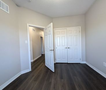 For Lease - 39 Vezna Crescent, Brampton, Ontario - Photo 5