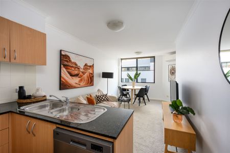 Combining Urban Character with a Lifestyle of Convenience - Photo 2