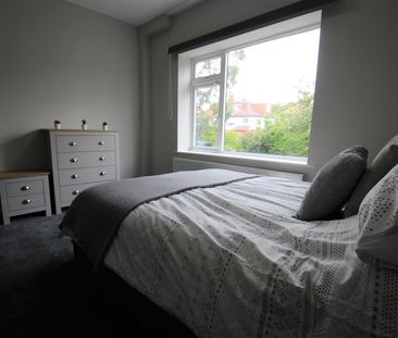 6 bedroom semi-detached house to rent - Photo 5