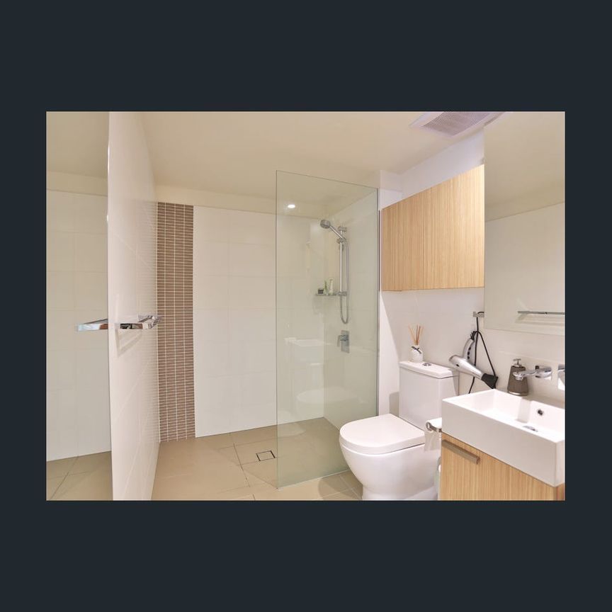 Luxury Living at Central of Nundah! - Photo 1